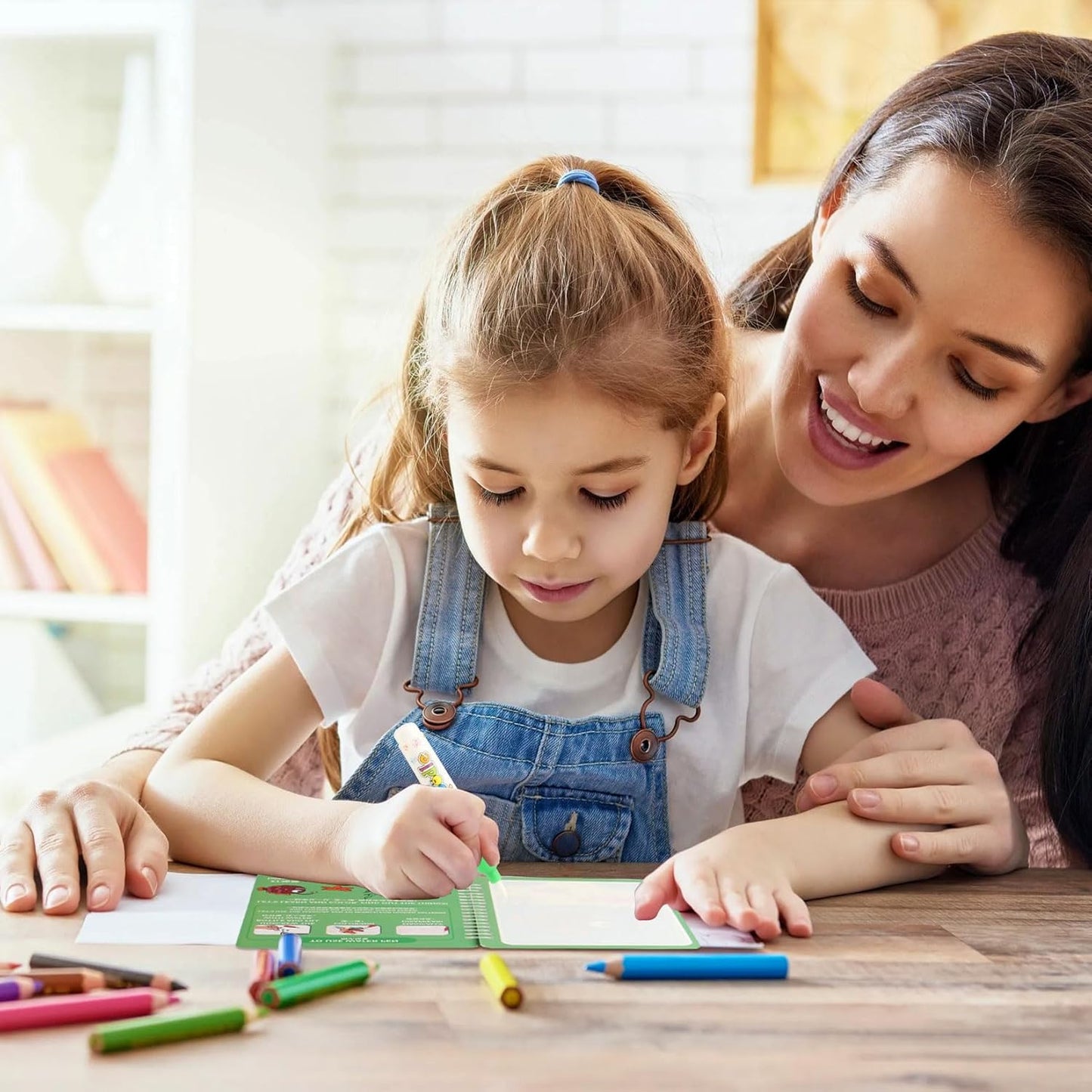 Reusable™️ 8 pages Magic Water Painting & Drawing Board Book + Doodle pen